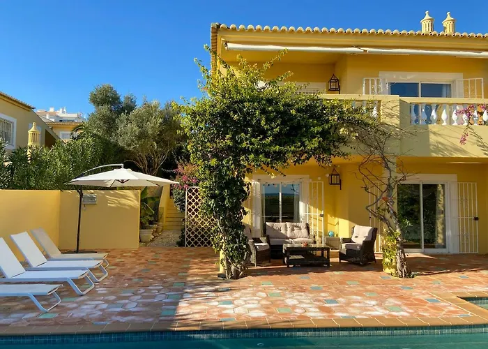 Beachfront Villa With Pool And Stunning Ocean View #1908
